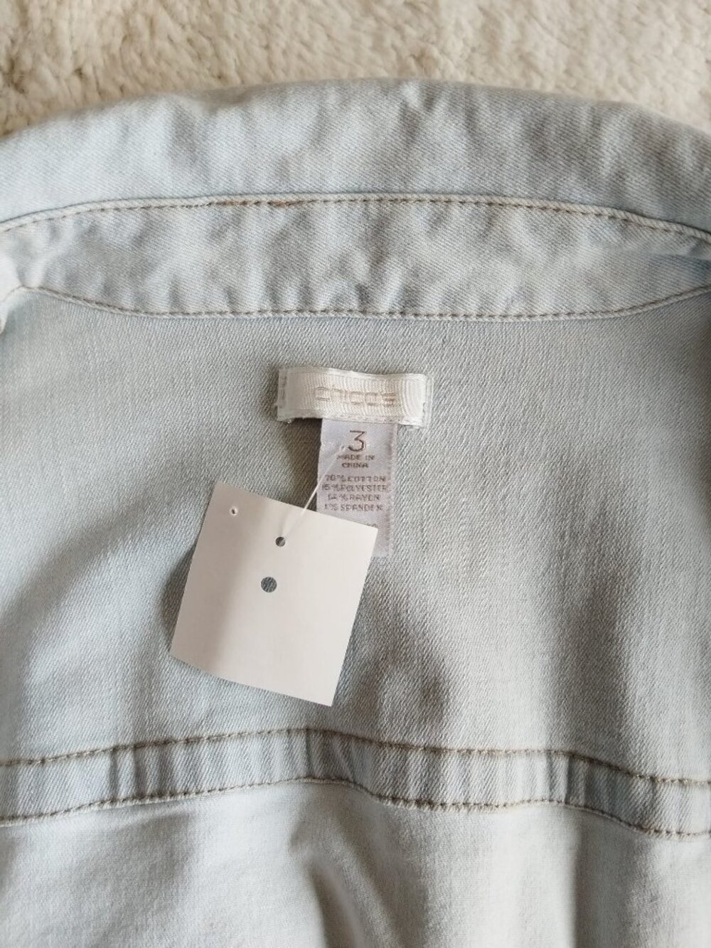 Chico's Platinum Light Wash Denim Jacket - Size 3 (Fits XL / 16) - Picture 10 of 13